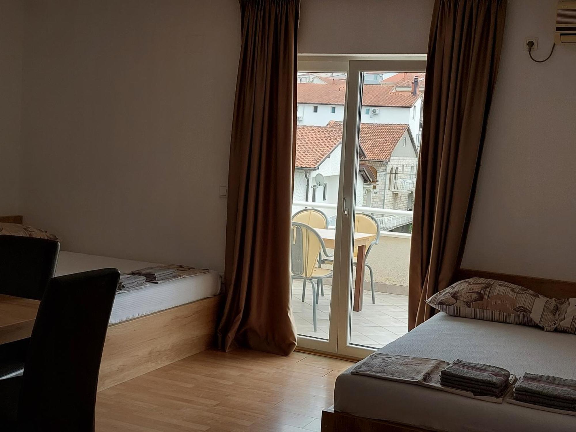 Royal Apartments Неум Екстер'єр фото