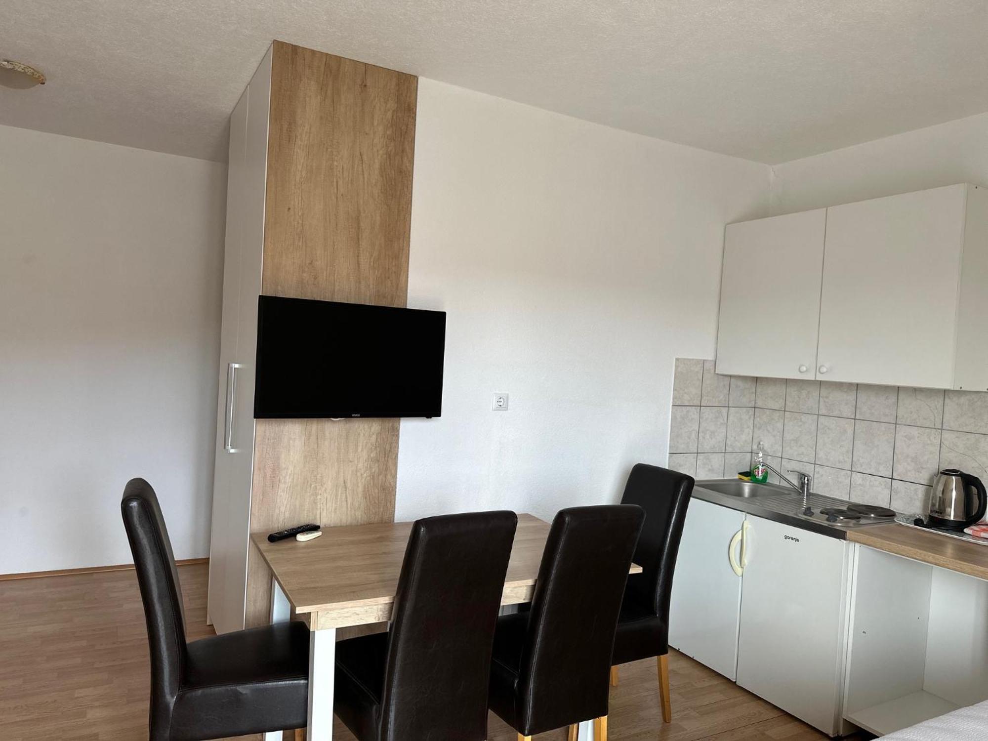 Royal Apartments Неум Екстер'єр фото
