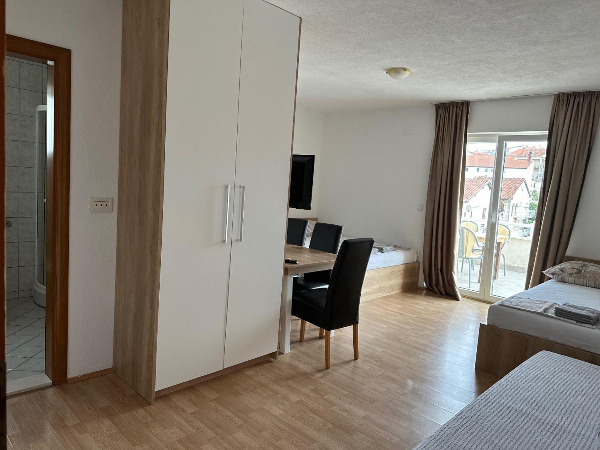 Royal Apartments Неум Екстер'єр фото