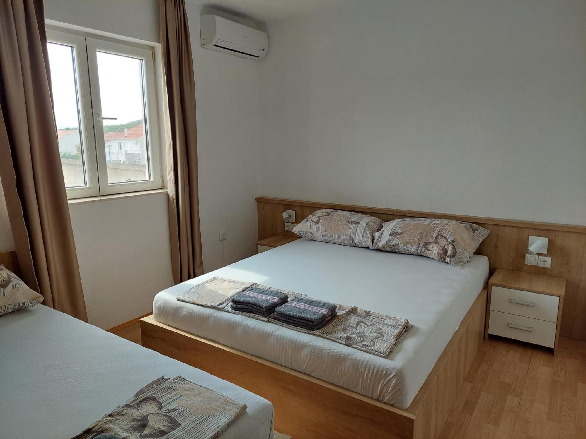 Royal Apartments Неум Екстер'єр фото
