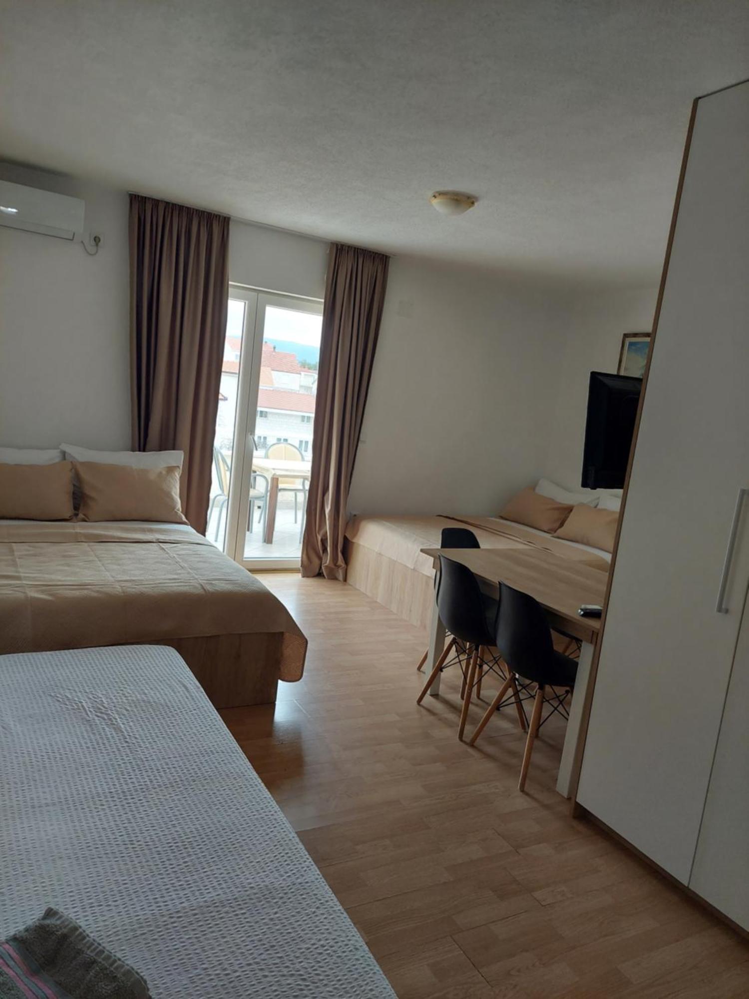 Royal Apartments Неум Екстер'єр фото