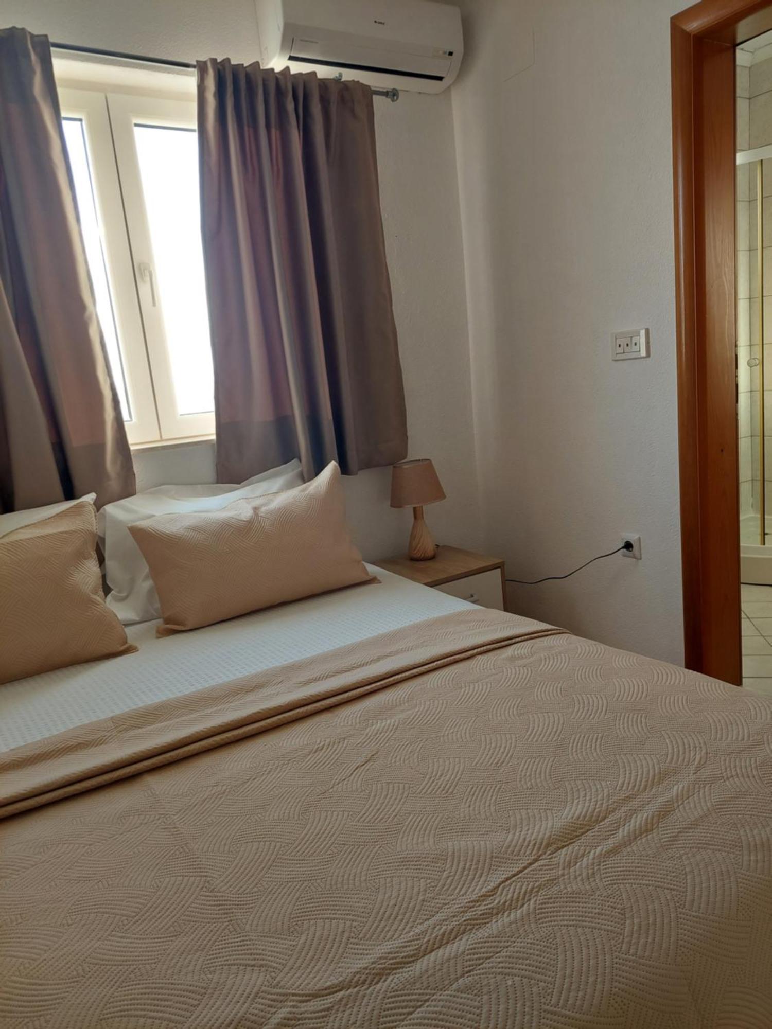 Royal Apartments Неум Екстер'єр фото