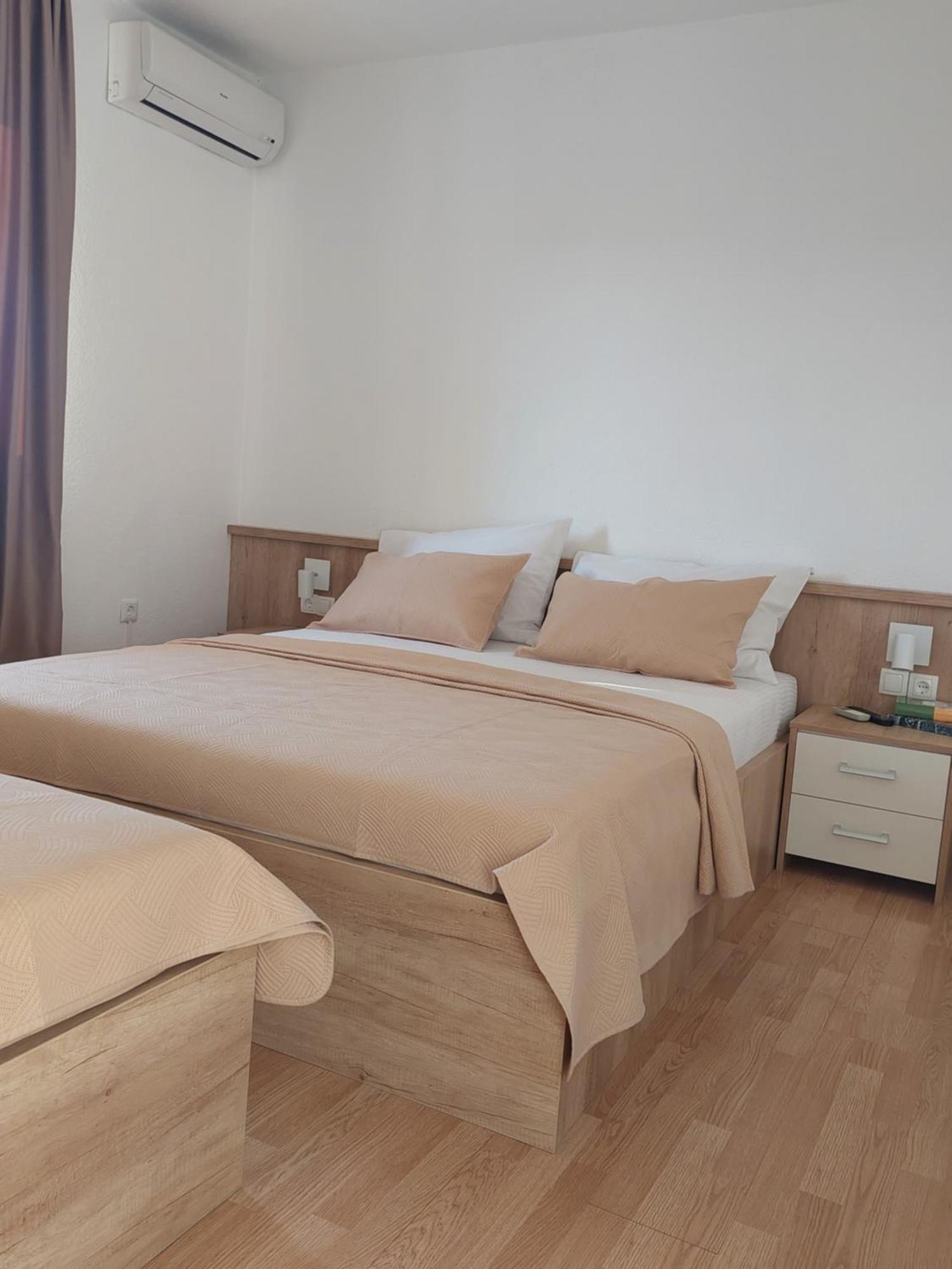 Royal Apartments Неум Екстер'єр фото